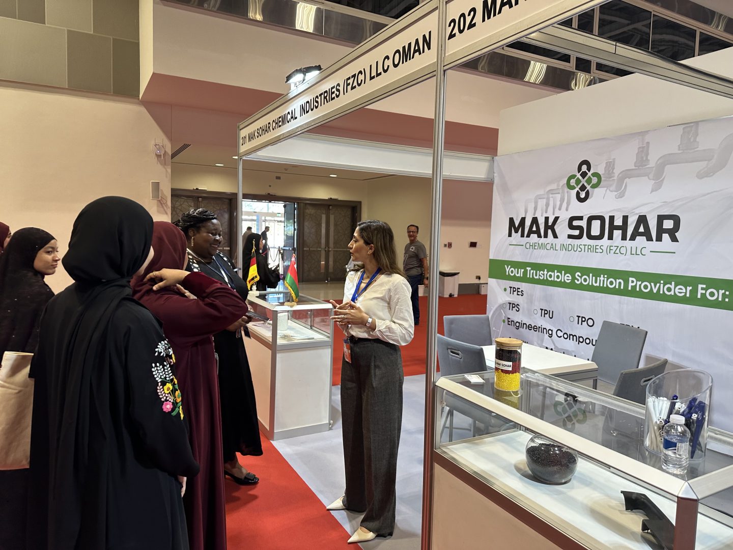 MAK Sohar booth at Oman Plast 2025 showcasing TPE and engineering polymer solutions